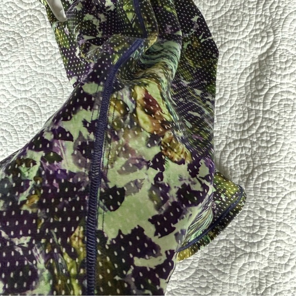 Lululemon dancing warrior tank size xs - Picture 15 of 15